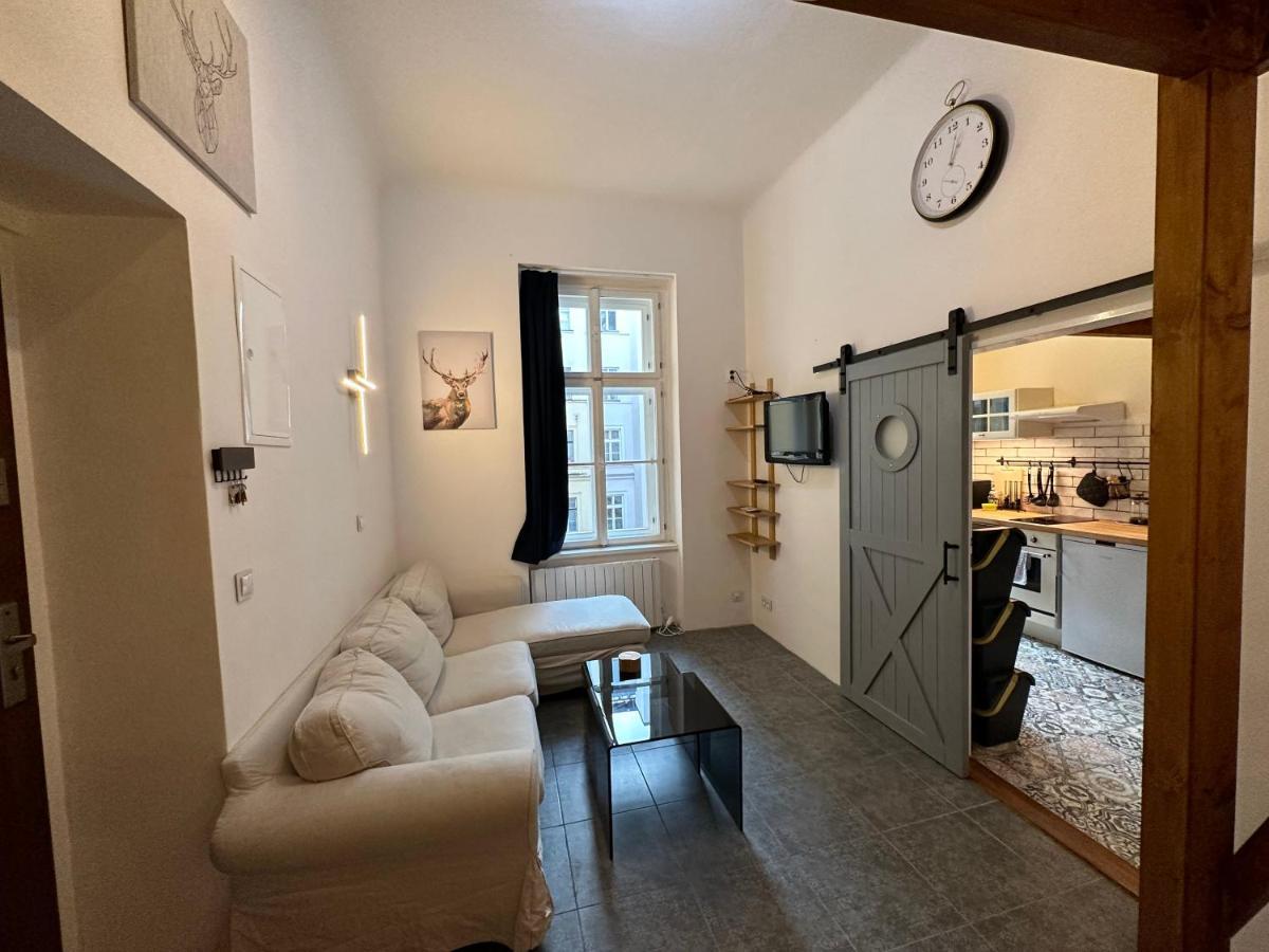 Cozy New Loft Apartment Prag Exteriör bild