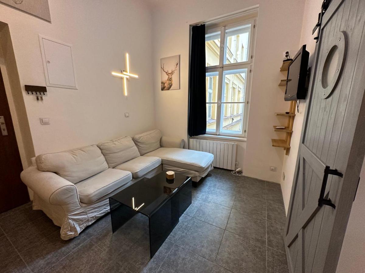 Cozy New Loft Apartment Prag Exteriör bild