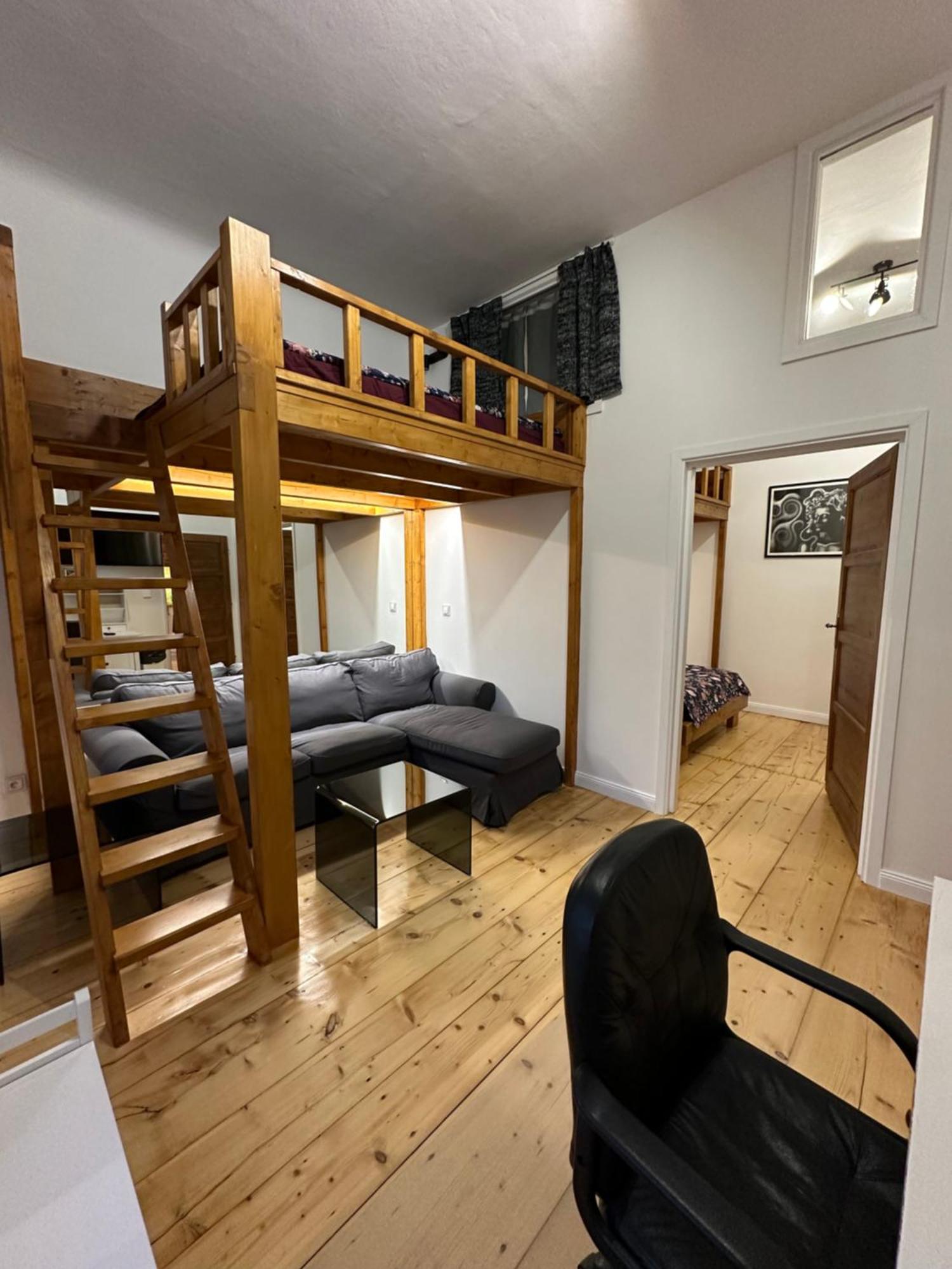 Cozy New Loft Apartment Prag Exteriör bild