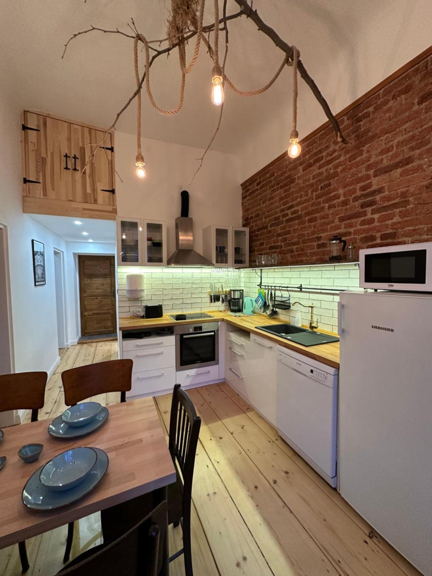 Cozy New Loft Apartment Prag Exteriör bild