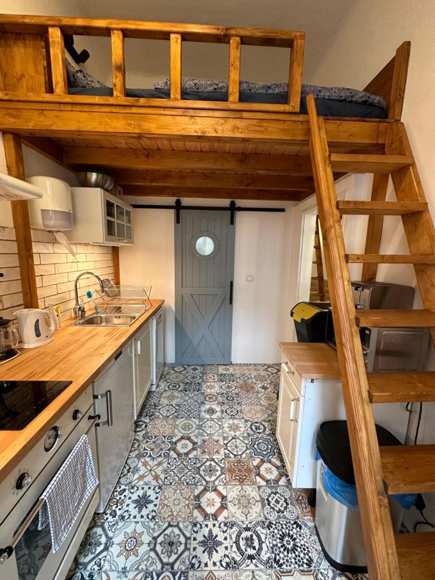 Cozy New Loft Apartment Prag Exteriör bild