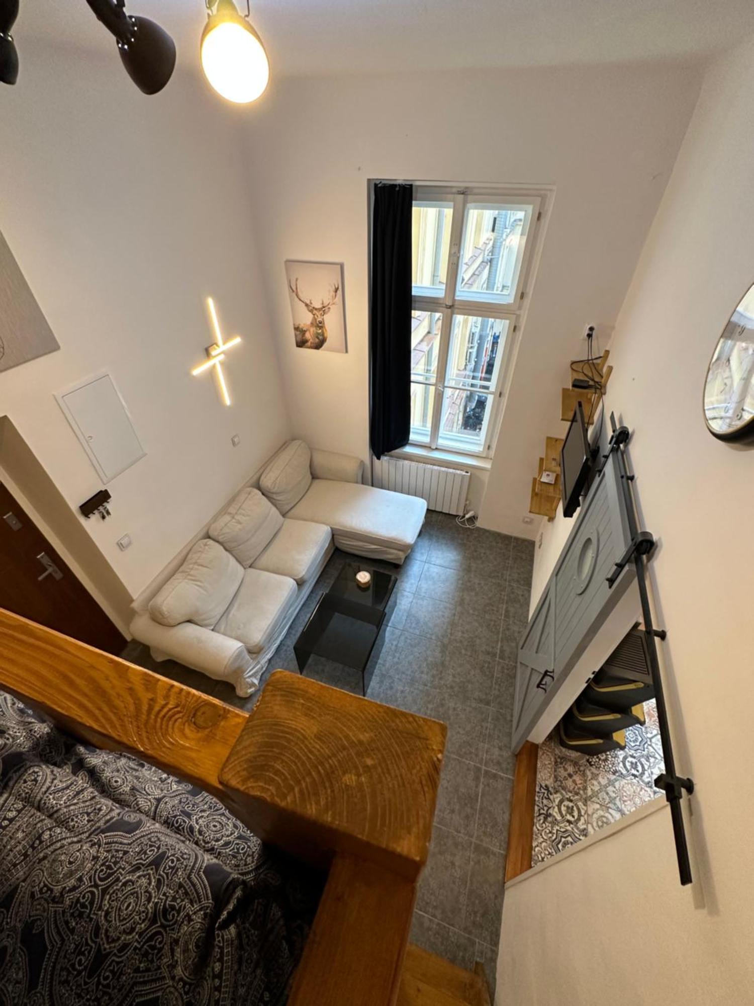 Cozy New Loft Apartment Prag Exteriör bild